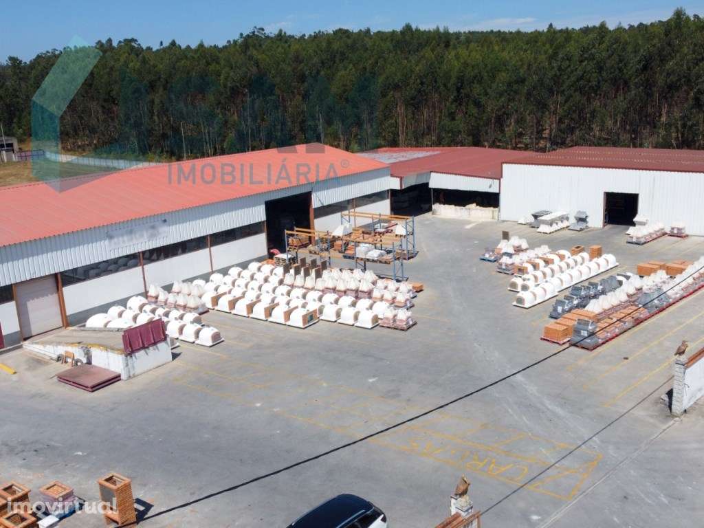 Armazéns Industriais junto a Torres Vedras - Grande imagem: 2/16