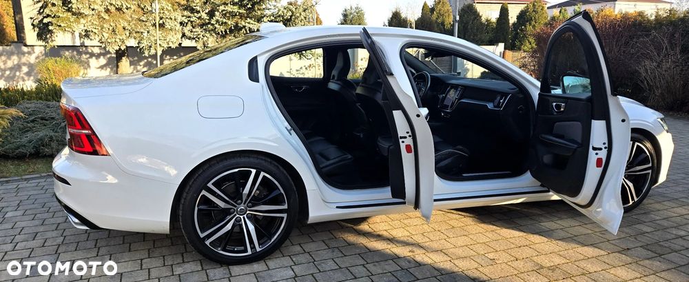 Volvo S60 T4 R-Design - 11