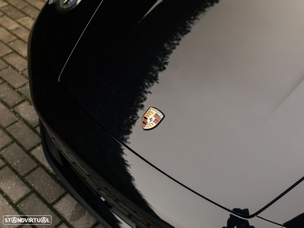 Porsche 911 (992) - 10