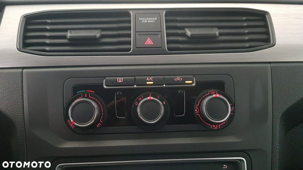 Volkswagen Caddy - 27