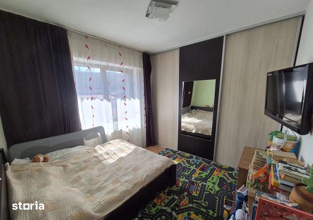 Apartament 3 camere , parcare, la intrare in Floresti — fotografia 3
