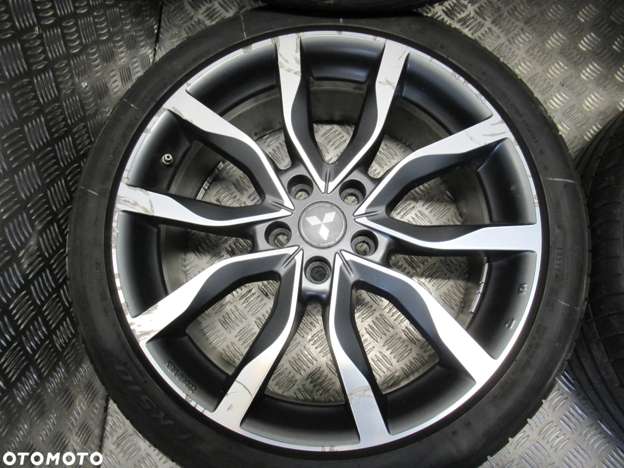 Koła Mitsubishi ASX Outlander Eclipse Cross 8Jx19 et46 5x114,3 - 5