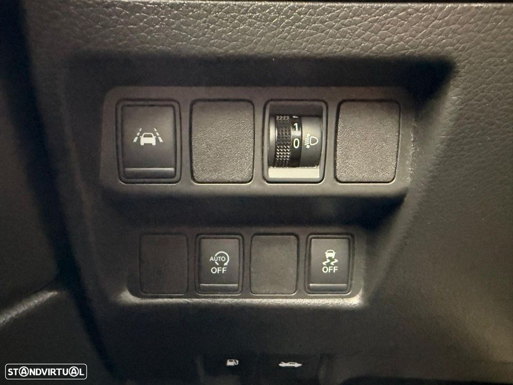 Nissan Qashqai 1.5 dCi N-Connecta - 28