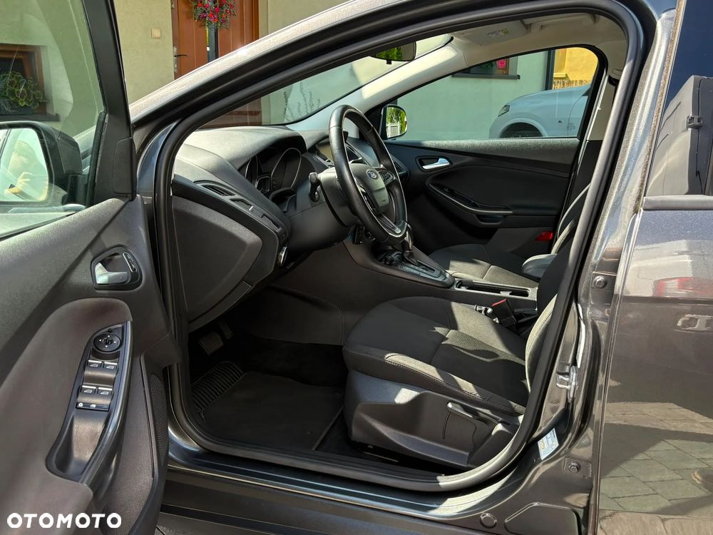 Ford Focus 1.0 EcoBoost SYNC Edition ASS PowerShift - 27