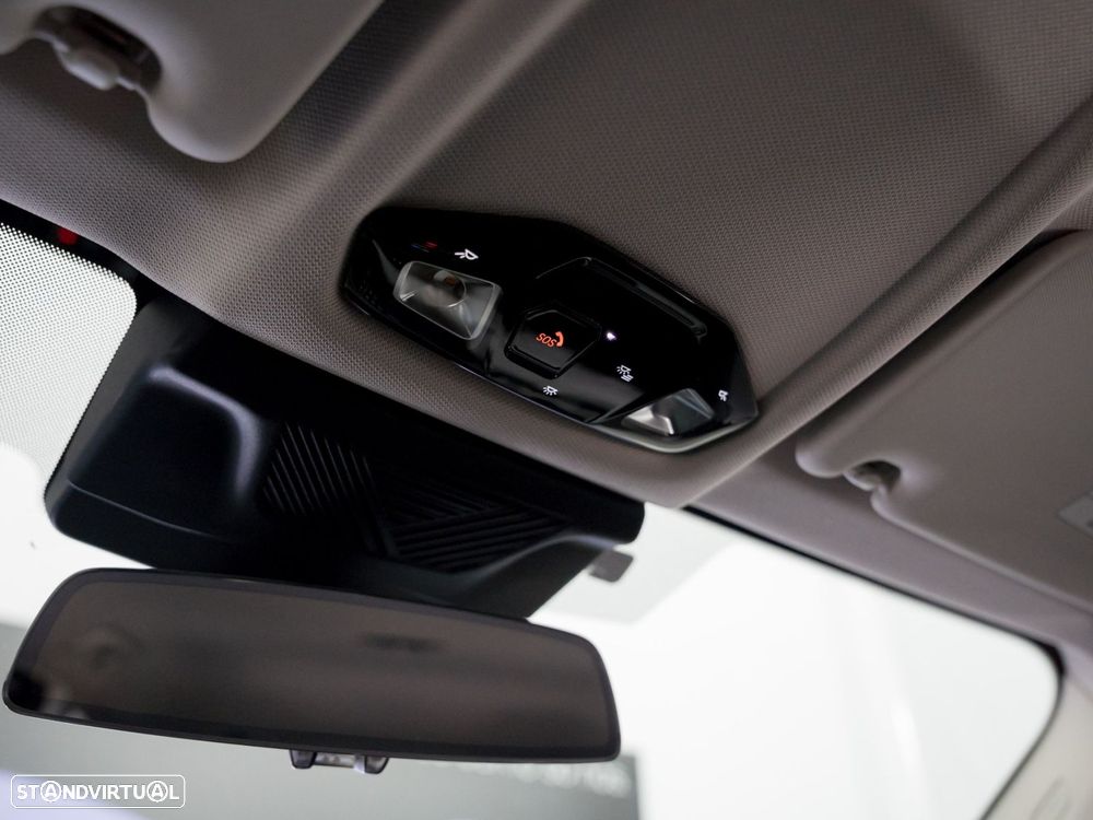 BMW iX1 eDrive20 xLine - 38