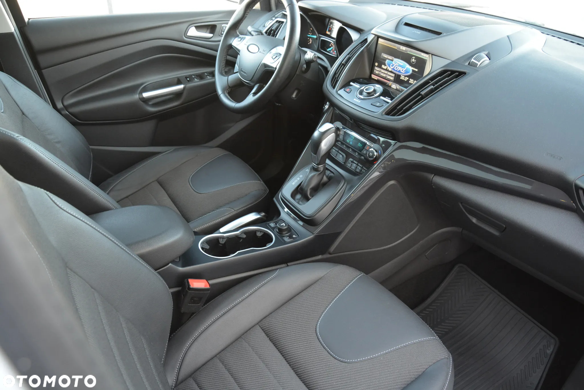 Ford Kuga 2.0 TDCi 4x4 Individual - 35