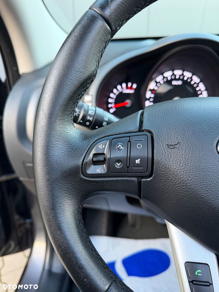 Kia Sportage 2.0 XL 2WD - 37