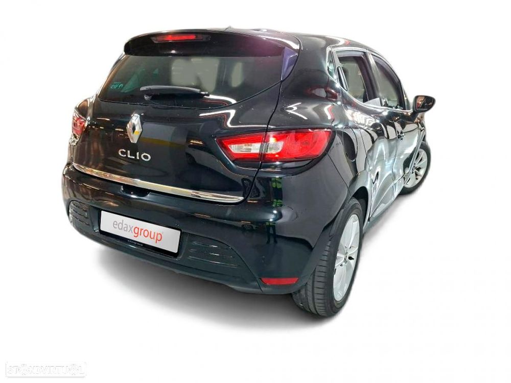 Renault Clio - 6