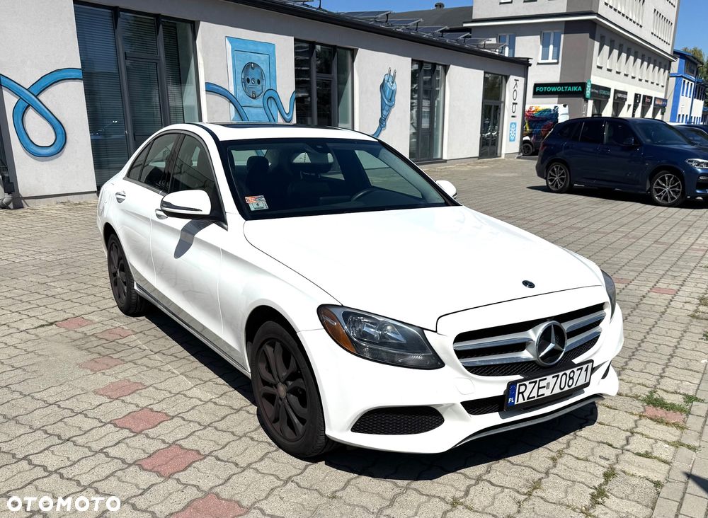 Mercedes-Benz Klasa C 300 9G-TRONIC - 1