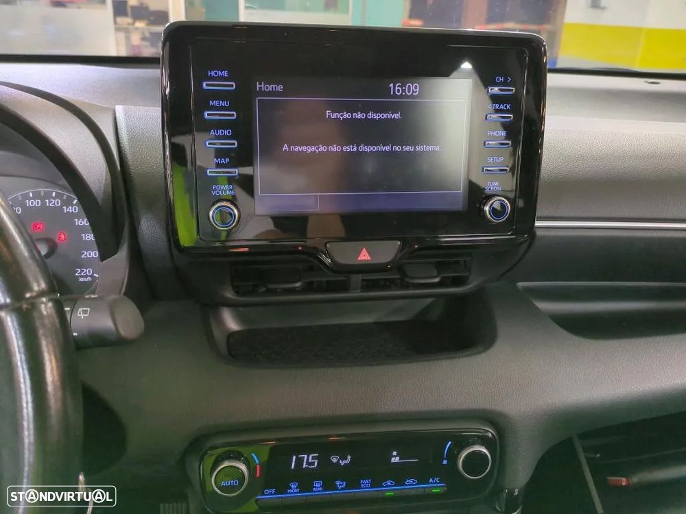 Toyota Yaris 1.5 HDF Comfort Plus - 8