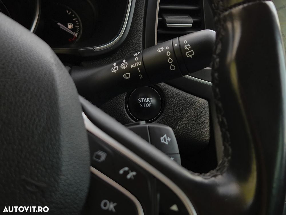 Renault Megane BLUE dCi EDC Intens - 21