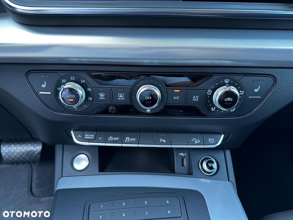 Audi Q5 2.0 TDI Quattro Design S tronic - 25
