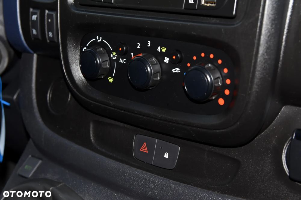 Opel VIVARO - 17