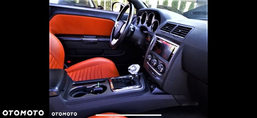 Dodge Challenger 5.7 R/T - 2