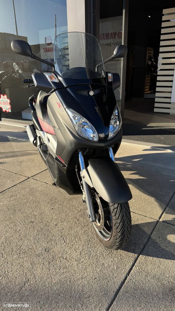 Yamaha X-Max - 9