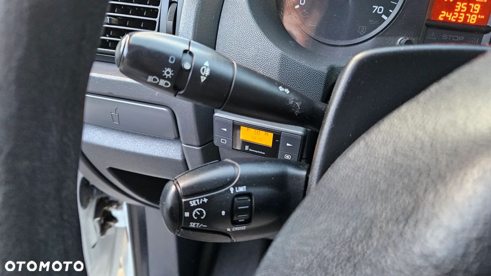 Peugeot Expert 2,0HDI 163KM L2 Długi 2016Rok Klima Webasto Kamera Nawigacja Hak Super Stan - 16