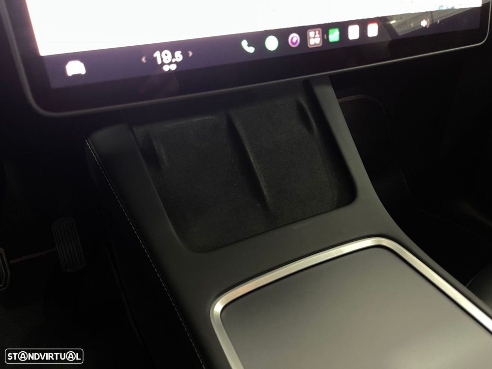 Tesla Model Y Standard - 42