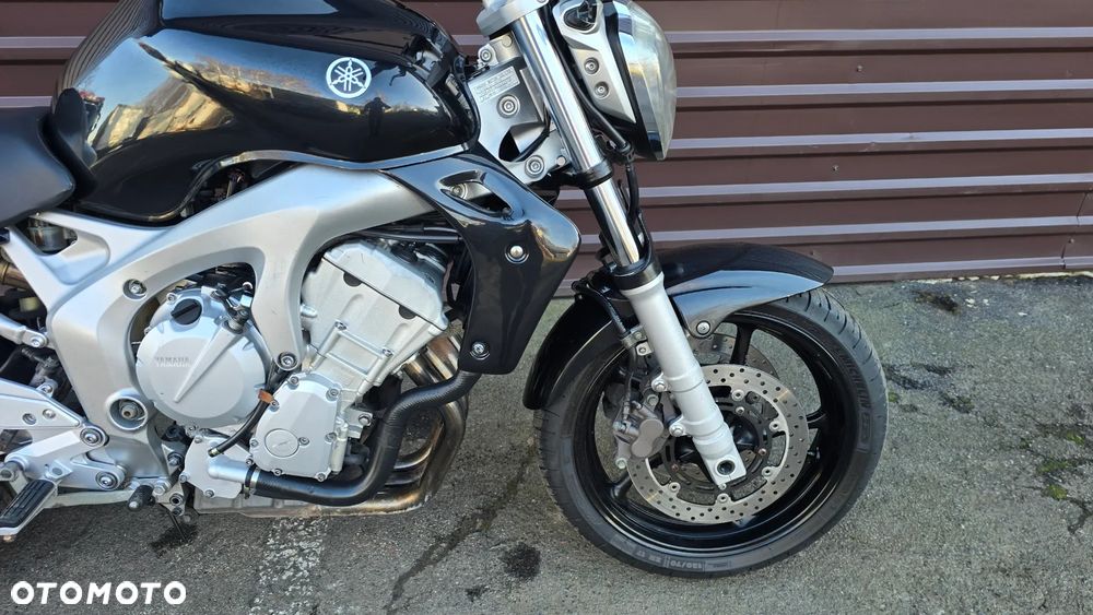 Yamaha FZ6 - 3