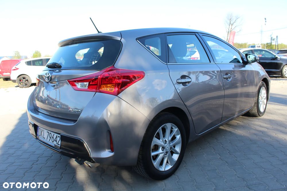 Toyota Auris 2.0 D-4D Premium - 7