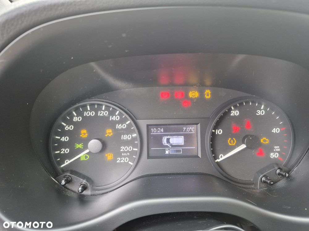 Mercedes-Benz Vito - 9
