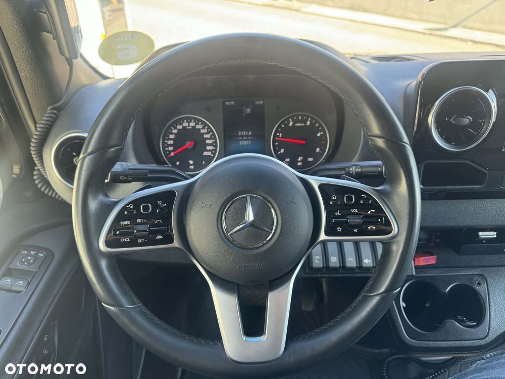 Mercedes-Benz Sprinter 519 - 17