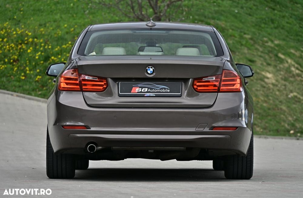 BMW Seria 3 320i Efficient Dynamics Edition - 7