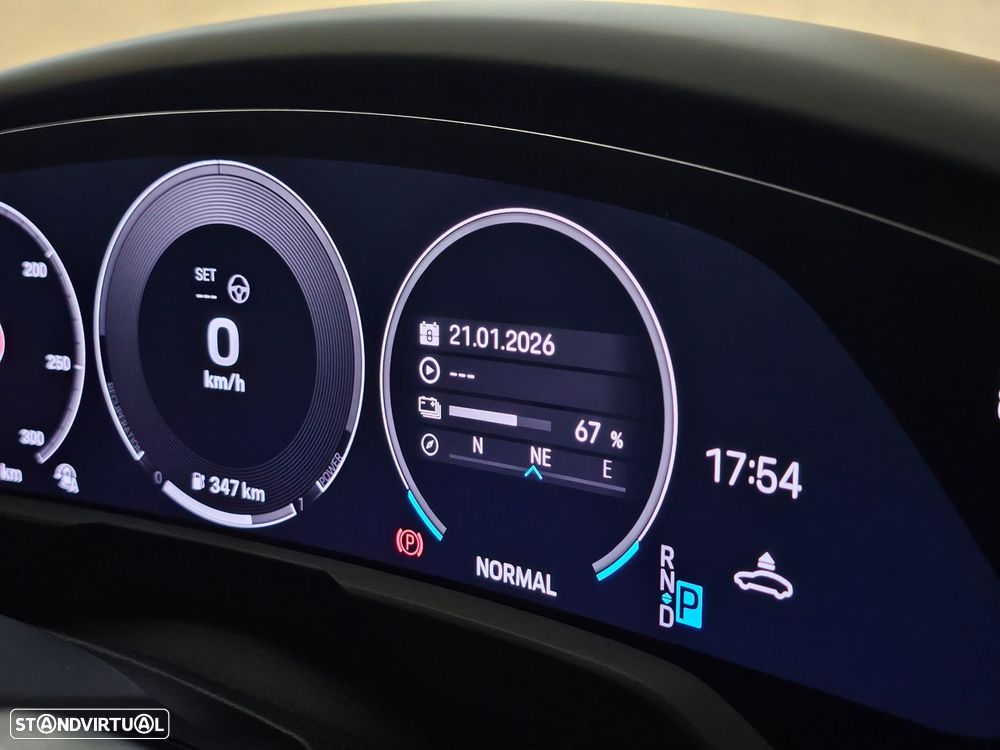 Porsche Taycan Cross Turismo 4 - 26