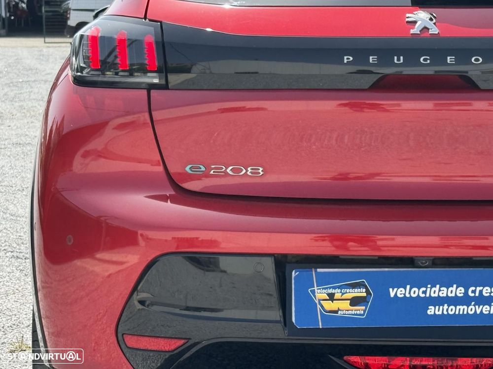 Peugeot e-208 GT - 14