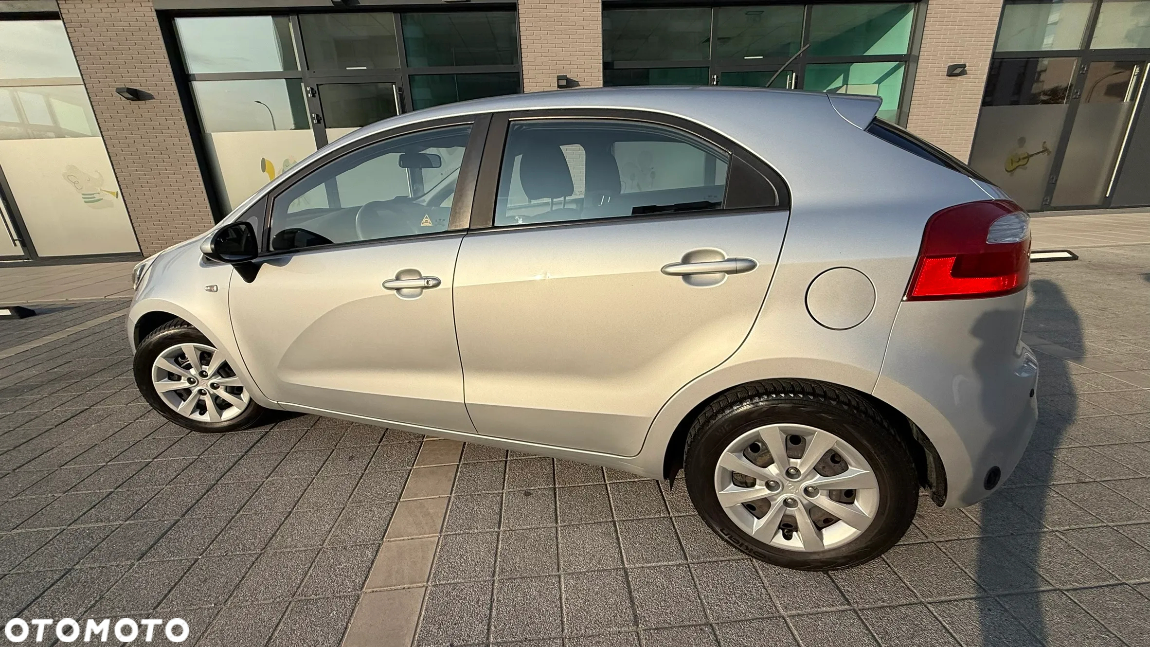 Kia Rio - 15