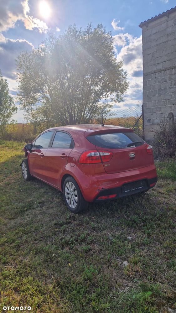 Kia Rio 1.4 M - 3
