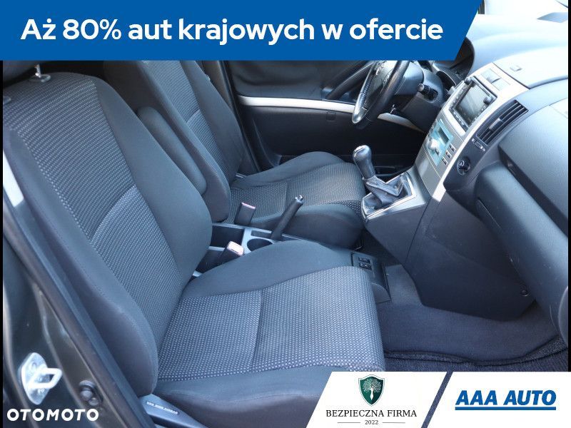 Toyota Corolla Verso - 10