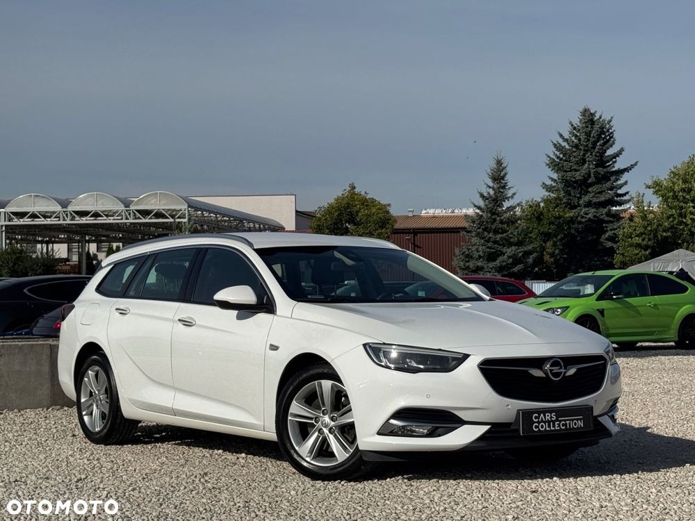 Opel Insignia - 1
