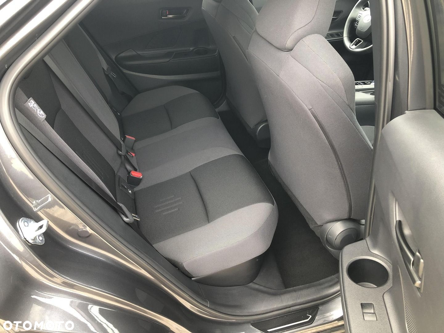 Toyota C-HR - 12