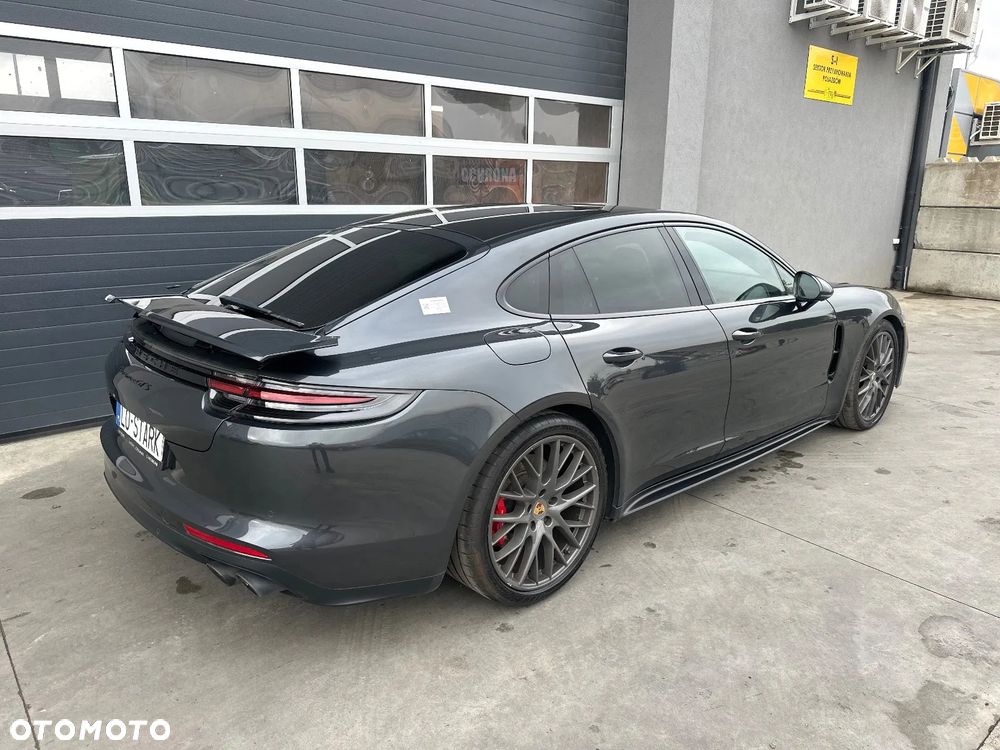 Porsche Panamera GTS - 1