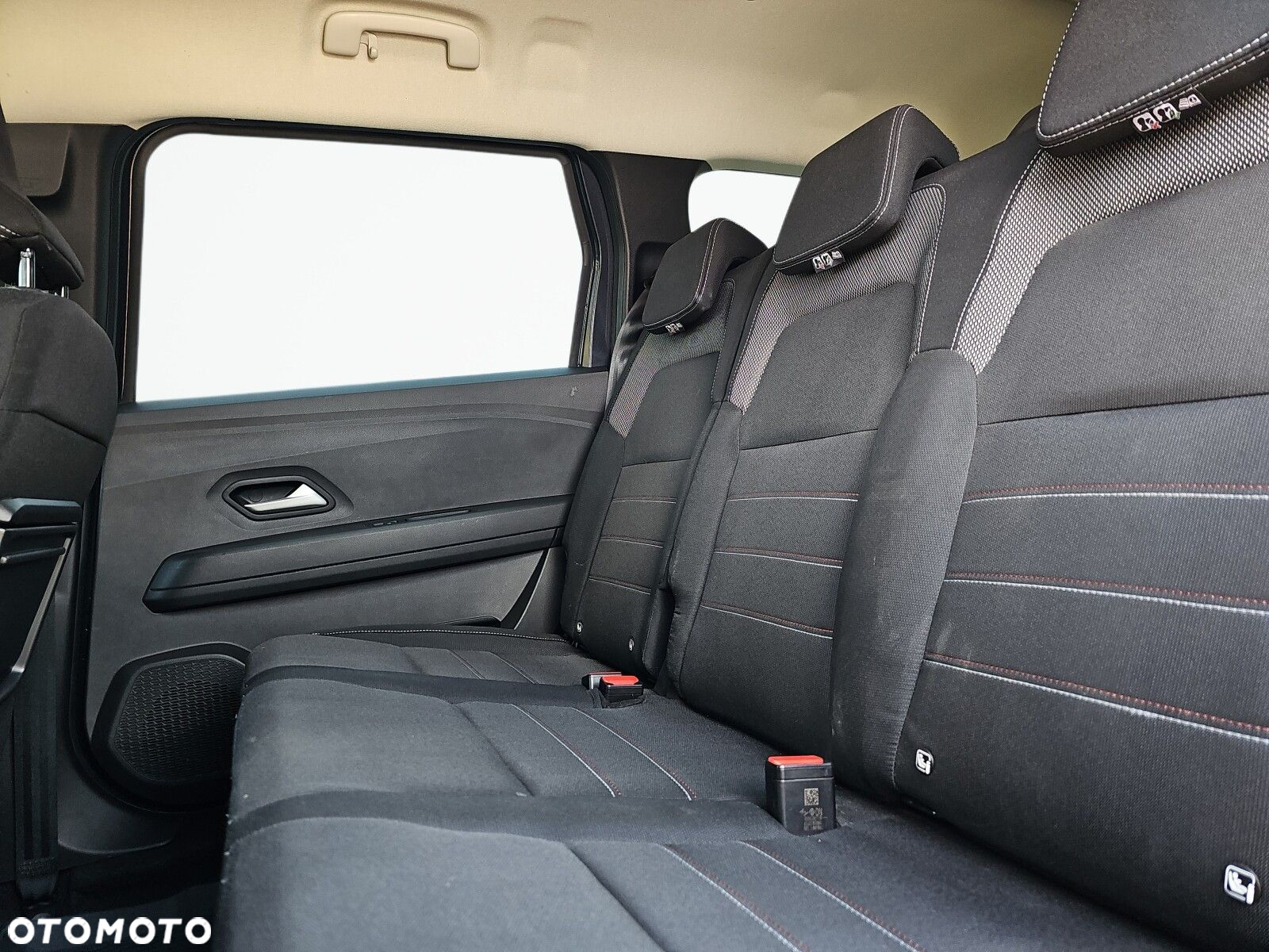 Dacia Jogger 1.0 TCe Extreme+ 7os - 12