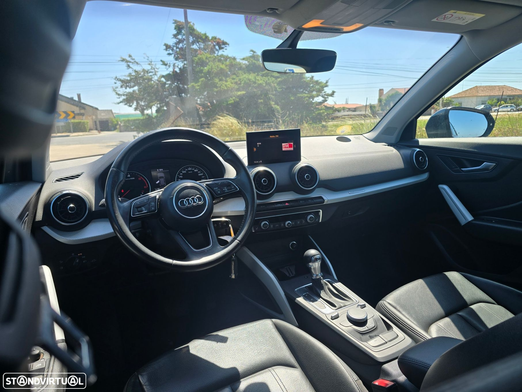 Audi Q2 35 TDI Design S tronic - 10