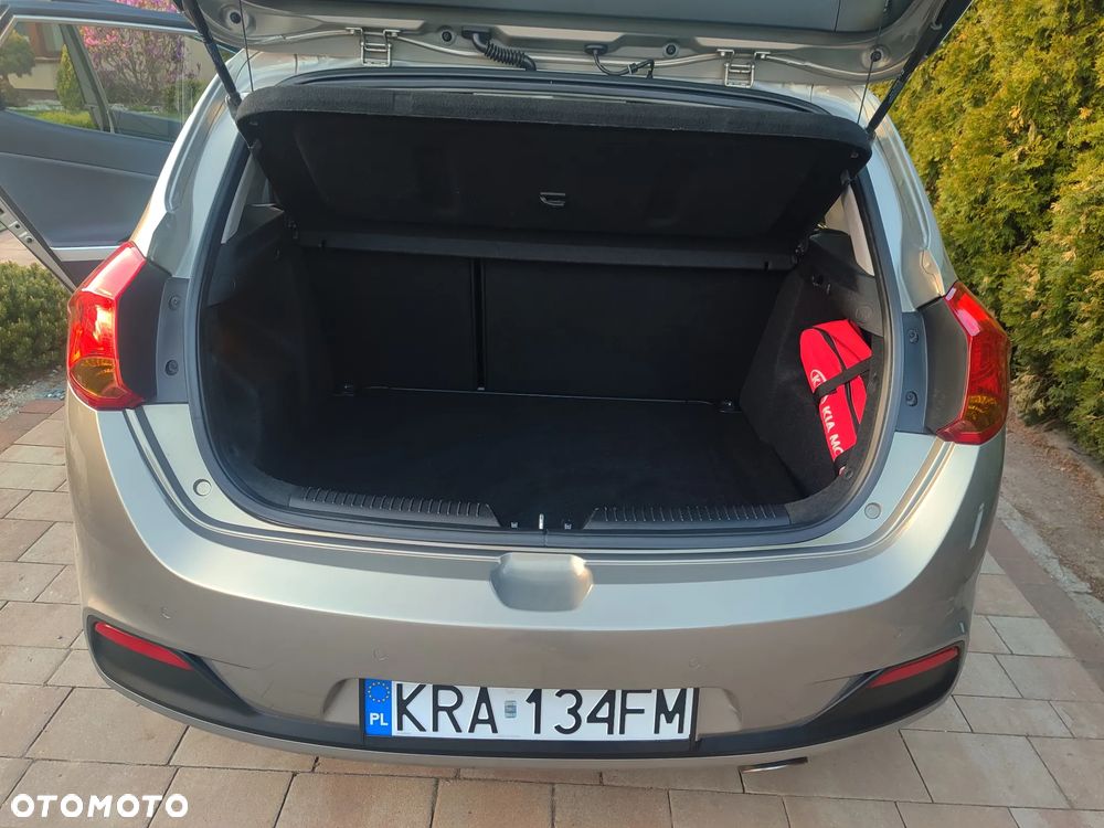 Kia Ceed 1.4 CVVT Attract - 12