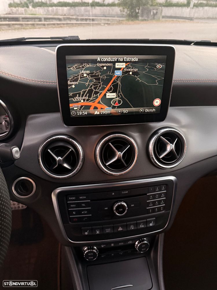 Mercedes-Benz CLA 220 - 16