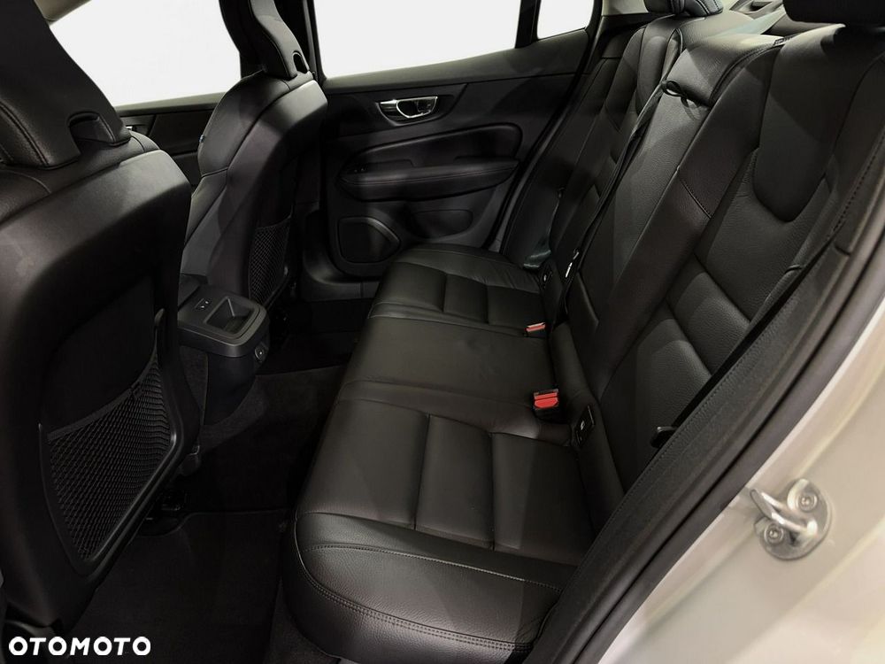 Volvo S60 - 16