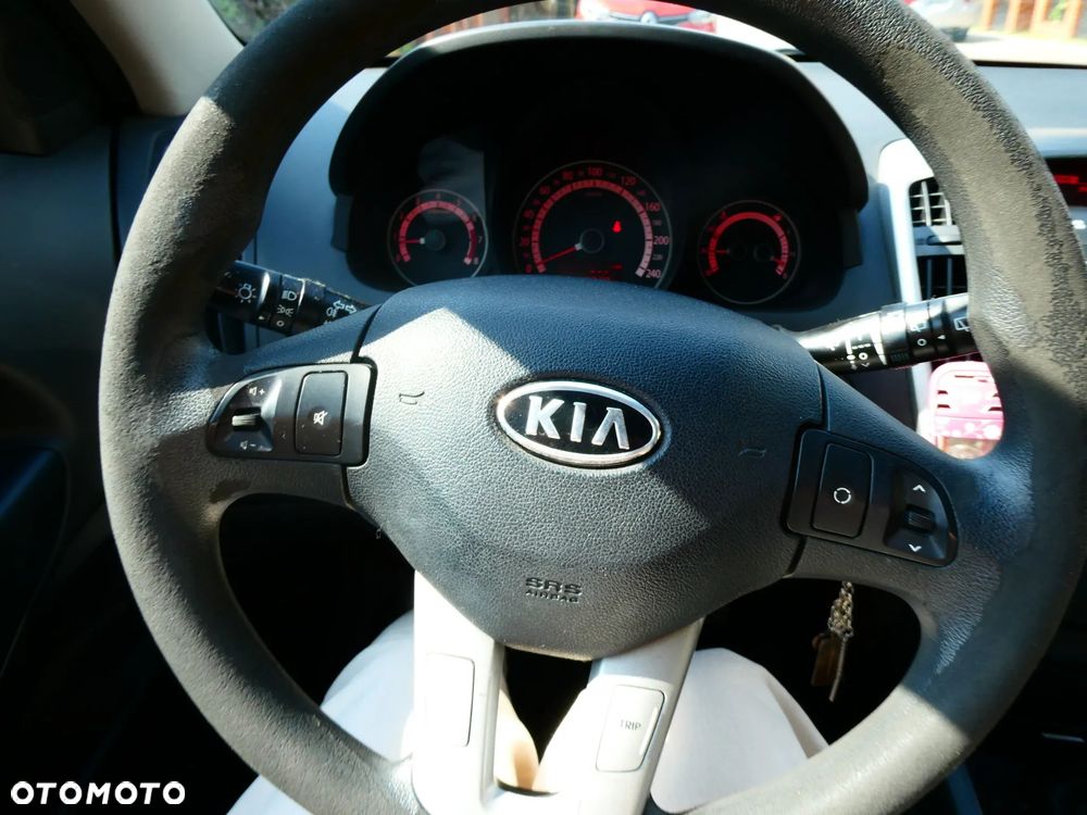 Kia Ceed 1.6 Comfort - 14
