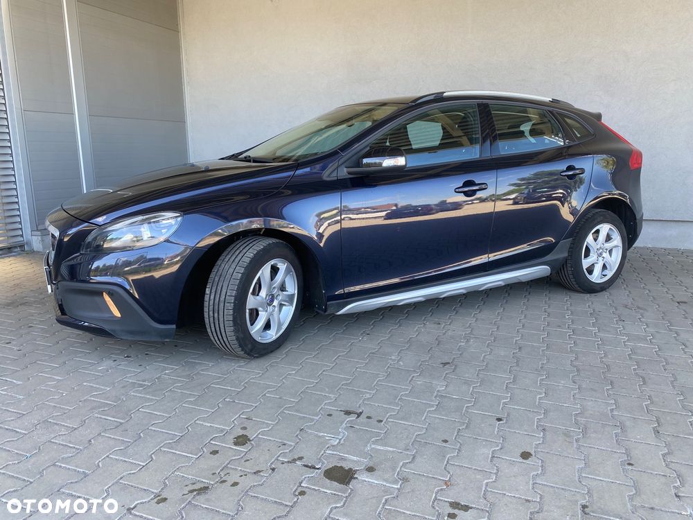 Volvo V40 Cross Country T3 Drive-E Base - 3