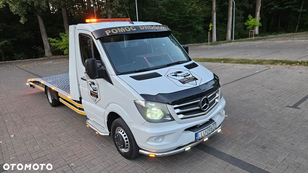 Mercedes-Benz Sprinter - 2