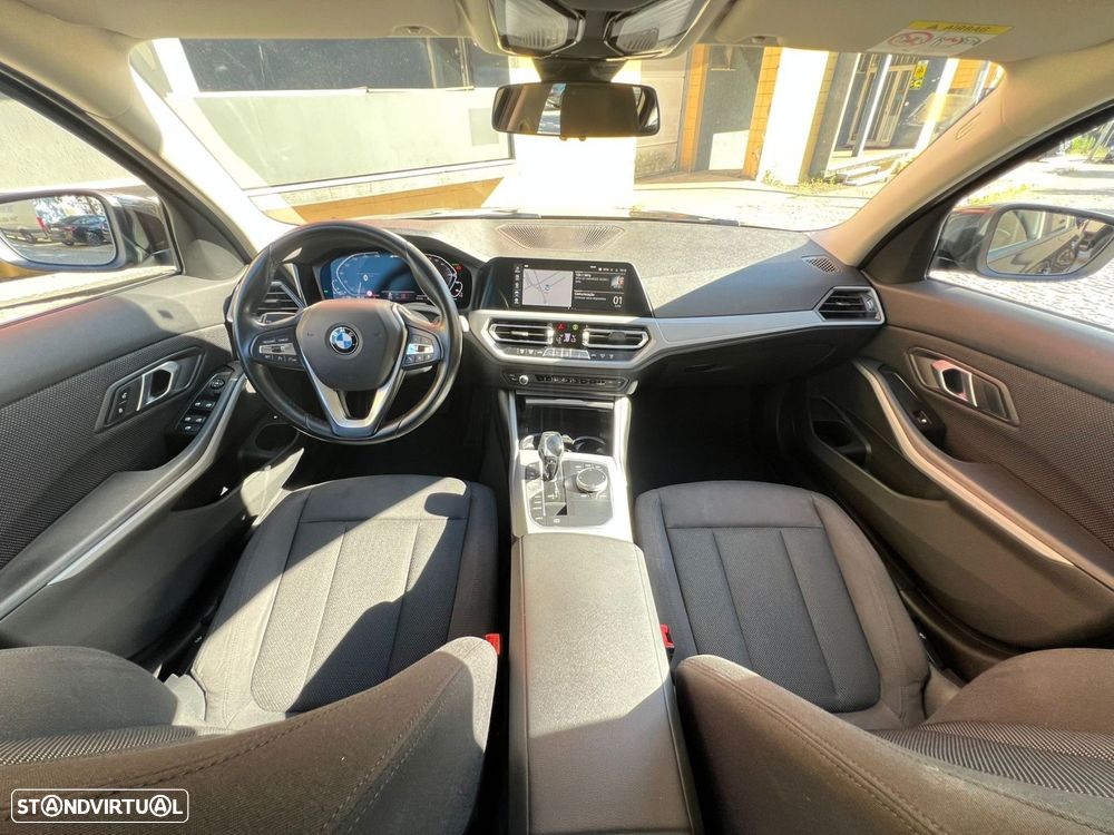 BMW 330 e Auto - 8
