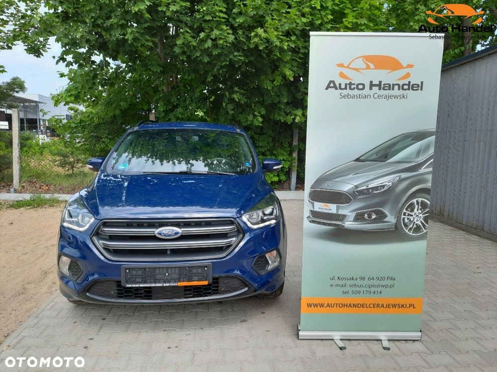 Ford Kuga 1.5 EcoBoost 2x4 ST-Line - 4