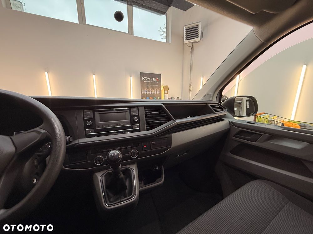 Volkswagen Transporter - 9