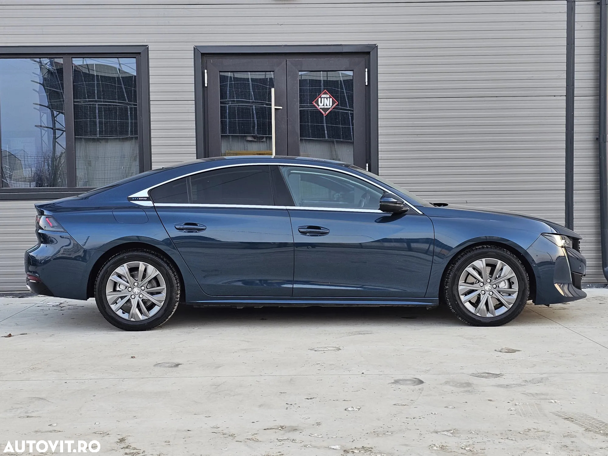 Peugeot 508 Hybrid 360 e-EAT8 SPORT ENGINEERED - 4