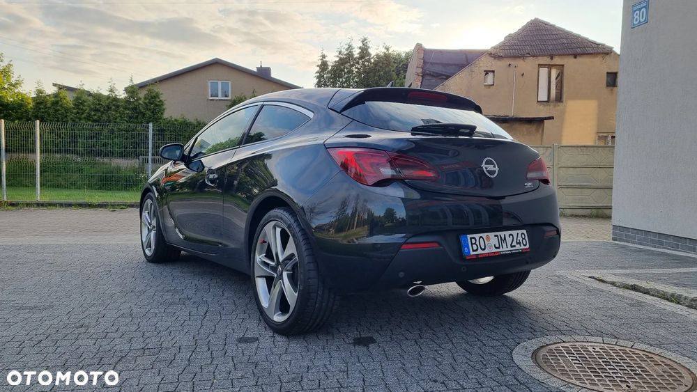 Opel Astra GTC 1.4 Turbo - 5