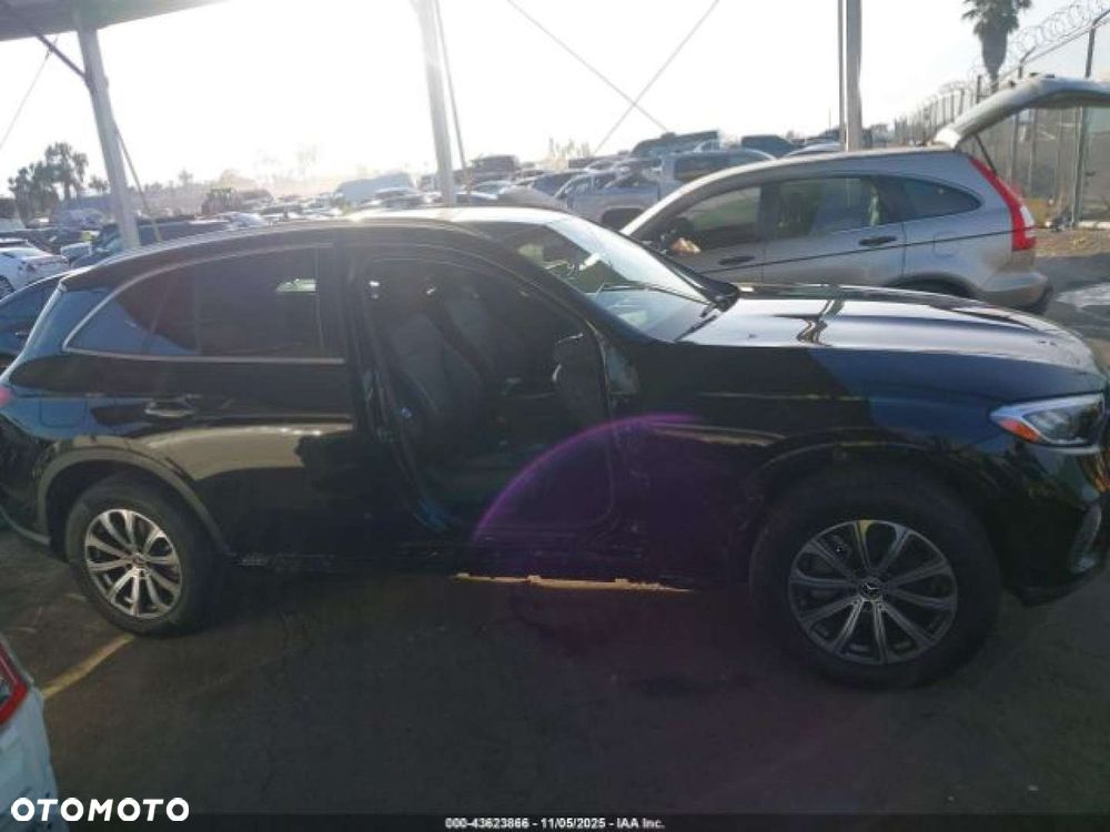 Mercedes-Benz GLC - 7