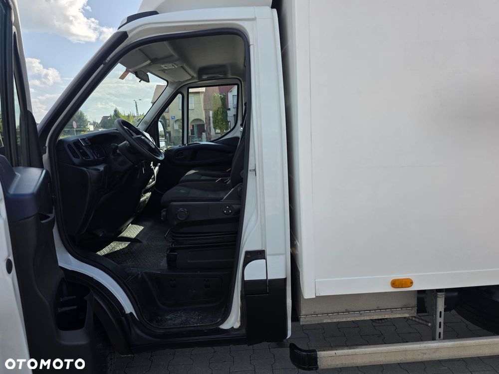 Iveco 35c16 Kontener+Winda Hi-Matic - 16