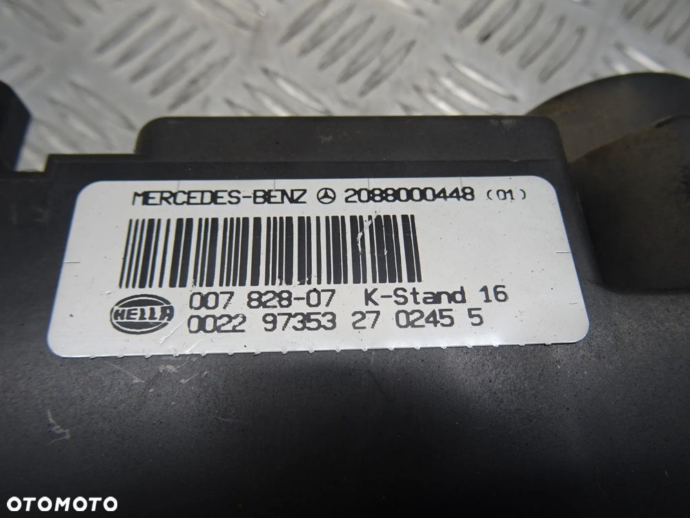 MERCEDES W202 LIFT 96-01 POMPKA CENTRALNEGO ZAMKA - 4